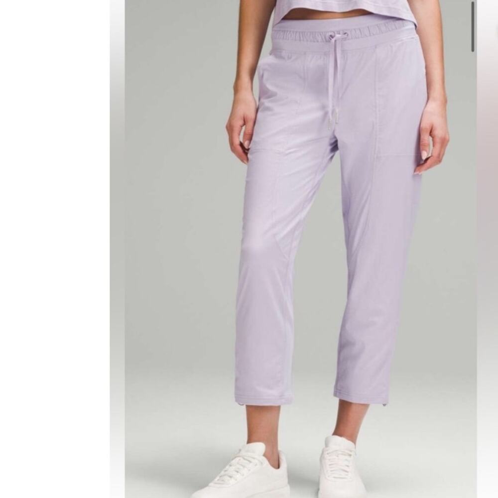 Lululemon Dance Studio Mid-Rise Cropped Pant Lilac Purple size 6